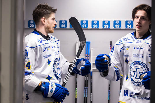 Leksands Peter Cehlarik innan ishockeymatchen i SHL mellan