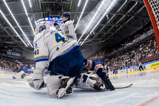 Leksands målvakt Mantas Armalis och Växjös Glenn