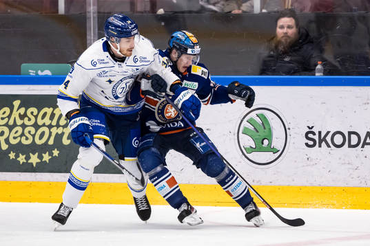 Leksands Peter Cehlarik och Växjös Hugo Gustafsson