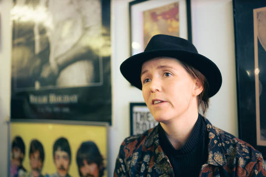 Frölundas Michelle Karvinen blir intervjuad