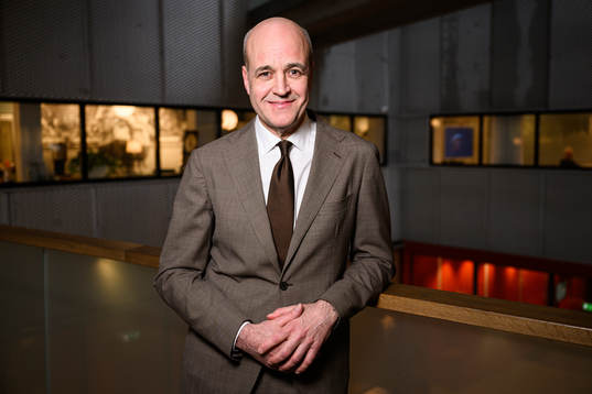 Bläddra bland fler bilder av Fotboll, Presskonferens, Fredrik Reinfeldt