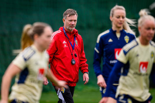 Head coach Peter Gerhardsson of the Swedish women's