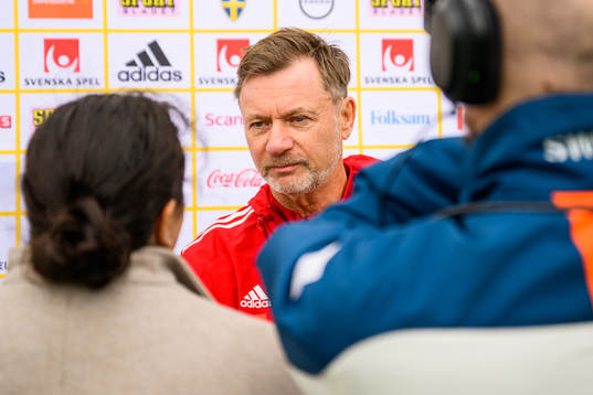 Head coach Peter Gerhardsson of the Swedish women's