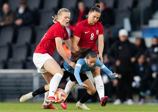 Mathilde Harviken and Vilde Bøe Risa of Norway against