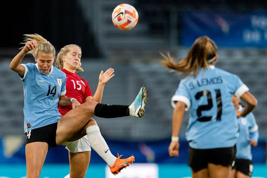 Antonella Ferradans of Uruguay and Amalie Eikeland of Norway