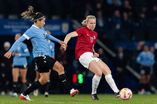 Daiana Farias of Uruguay and Julie Blakstad of Norway