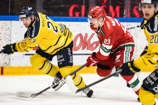 Södertäljes Daniel Norbe och Moras Oscar Bjerselius