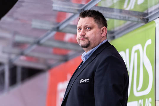 Modos Tränare Mattias Karlin