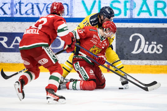 Moras Fabian Ilestedt och Södertäljes Albin Carlson