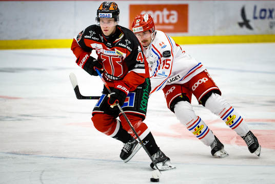 Örebros Elias Ekström och Timrås Panu Mieho