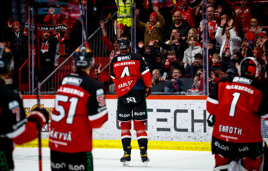 Örebros Joshua Karlsson jublar