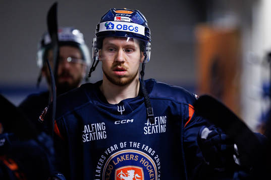 Växjös Kalle Kossila före ishockeymatchen i SHL mellan