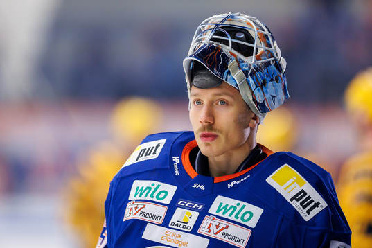 Växjös målvakt Emil Larmi