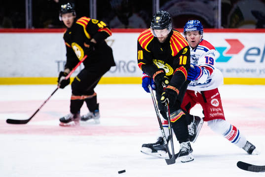 Brynäs Johan Larsson och Oskarshamns Hampus Plato