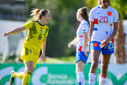 Fanny Andersson of Sweden celebrates