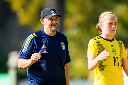 Head coach Martin Möller of Sweden