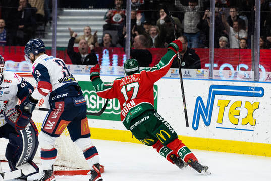 Frölundas Isac Born jublar