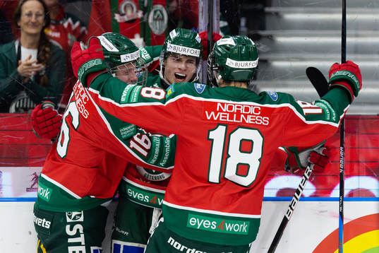 Frölundas Isac Born jublar