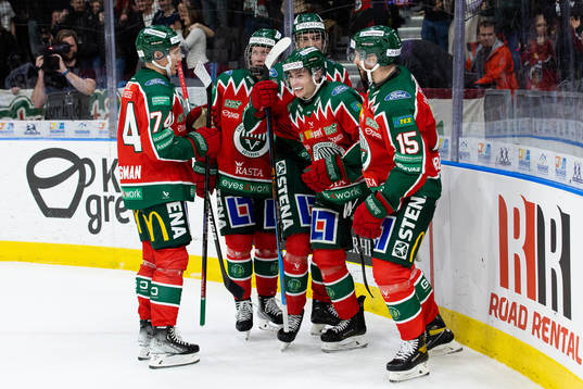 Frölundas Isac Born jublar
