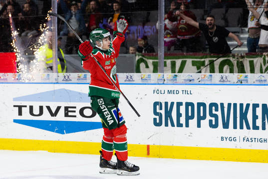 Frölundas Isac Born jublar