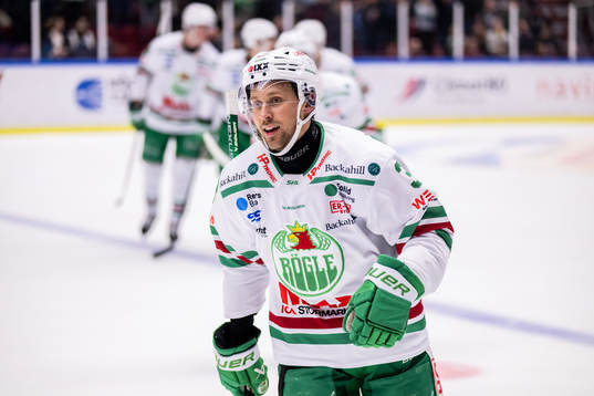 Rögles Michael Kapla jublar