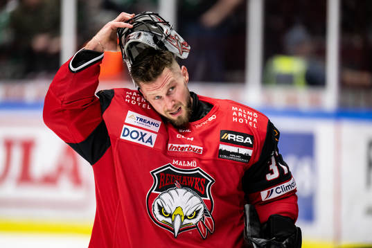 Malmö Redhawks målvakt Brandon Maxwell deppar