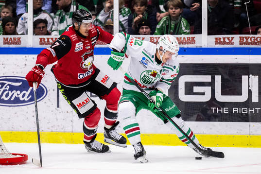 Malmö Redhawks Oliver Lauridsen och Rögles Brady Ferguson