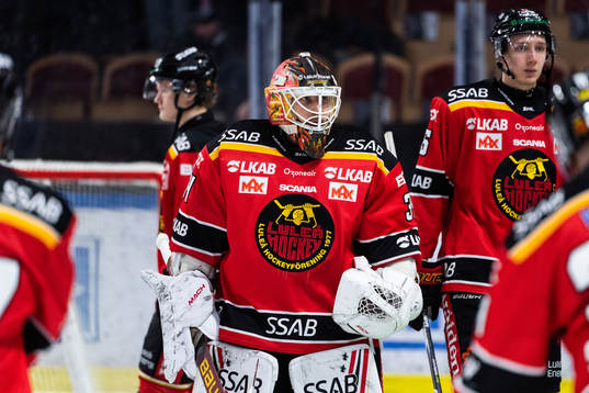 Luleås målvakt Joel Lassinantti deppar