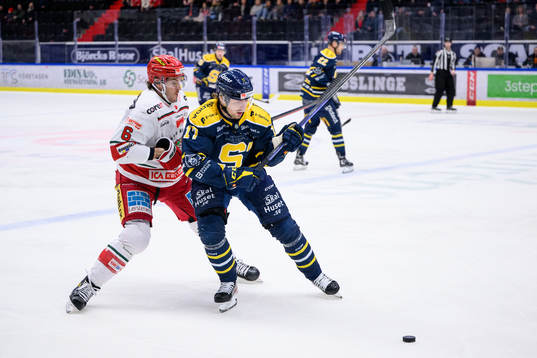Modos Daniel Brickley och Södertäljes Johan Ivarsson
