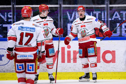 Modos Mikkel Aagaard jublar