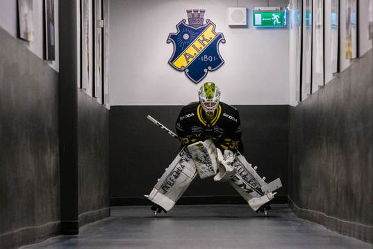 s målvakt Niklas Lundström