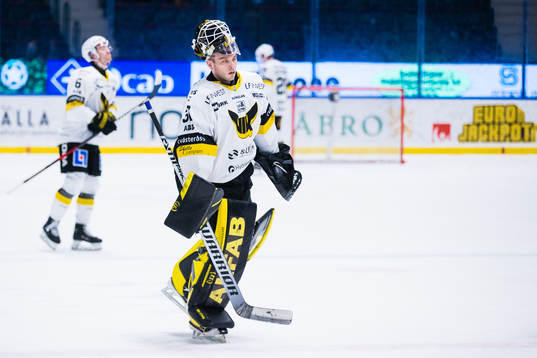 Västerås målvakt Johan Gustafsson deppar