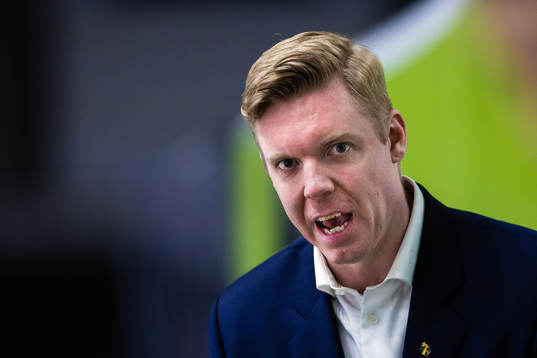 s tränare Anton Blomqvist