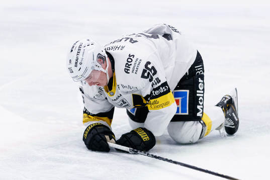 Västerås Alexander Lunsjö har ont