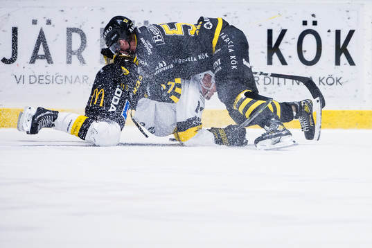 s Oskar Magnusson