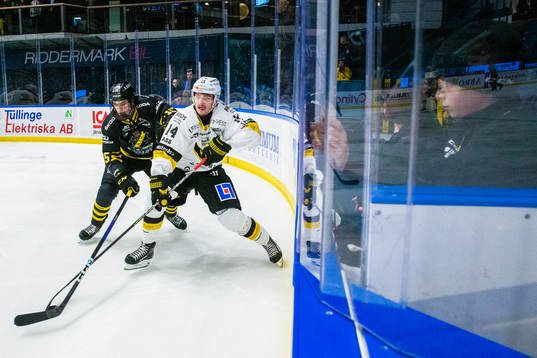 s Dalibor Dvorsky och Västerås Jesper Johansson