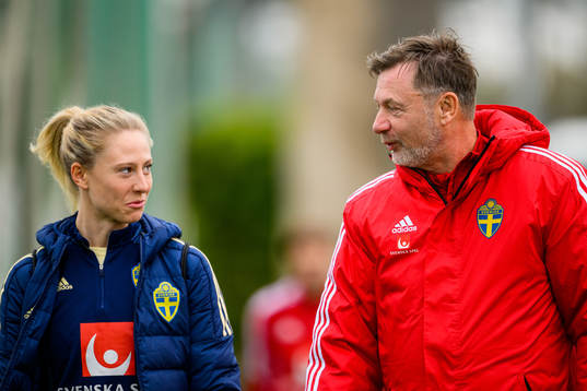 Rebecka Blomqvist and head coach Peter Gerhardsson of the