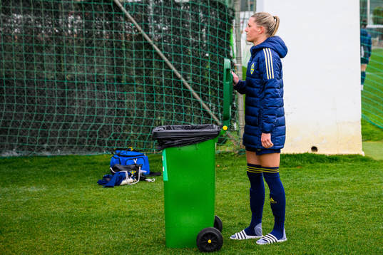 Bläddra bland fler bilder av Football, Sweden, Training