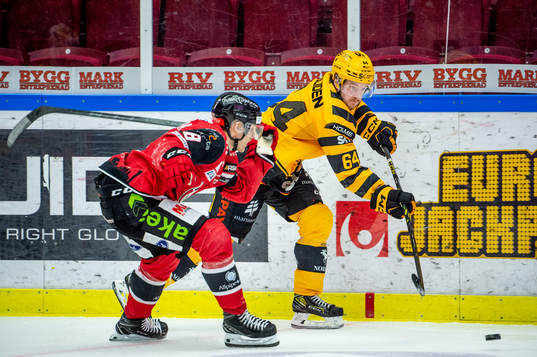 Skellefteås Jonathan Pudas mot Malmö Redhawks Johan