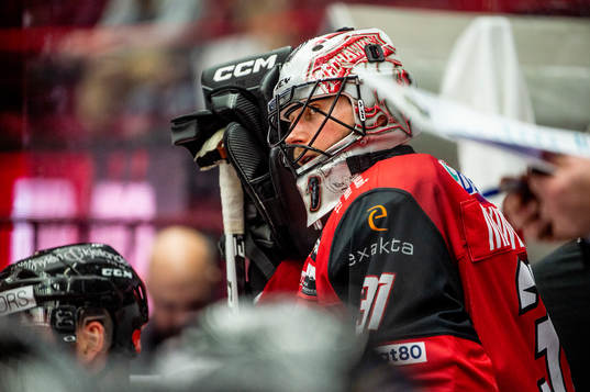 Malmö Redhawks målvakt Brandon Maxwell deppar