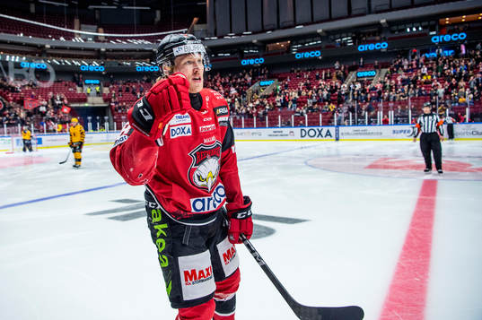 Malmö Redhawks Marcus Sylvegård jublar