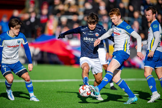 Onsalas Joel Palmquist, Helsingborgs Wilhelm Loeper,