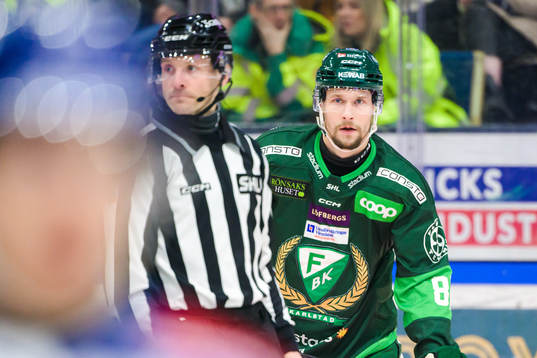 Färjestads Jasse Ikonen blir utvisad
