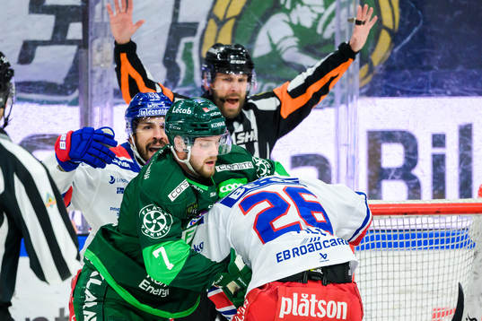 Oskarshamns Cameron Brace, Färjestads Axel Bergkvist och