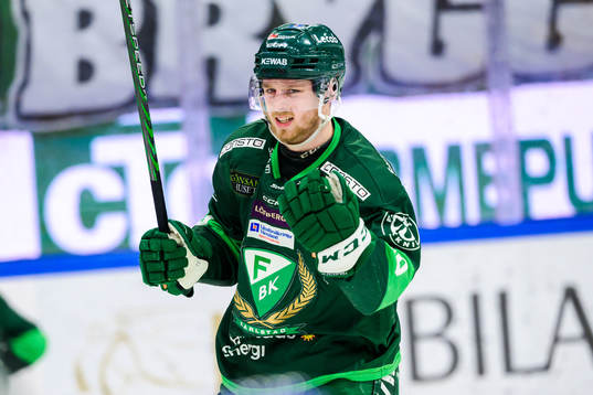 Färjestads Marcus Westfält har ont