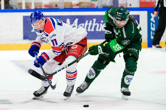 Oskarshamns Antti Suomela och Färjestads Linus Johansson