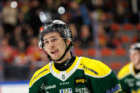 Östersunds Trey Bradley jublar