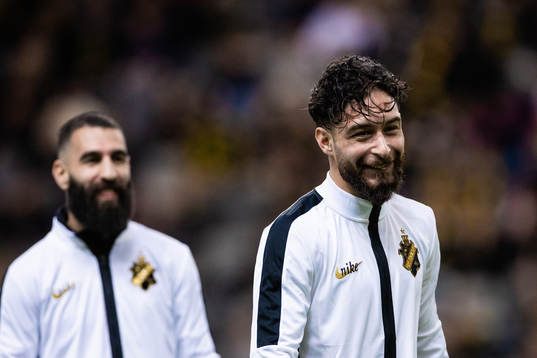 s Elias Durmaz med Jimmy Durmaz i bakgrunden