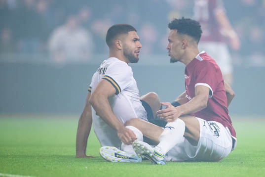 s Omar Faraj  och Västerås Alex Douglas