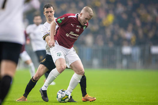 s Jetmir Haliti och Västerås Simon Johansson
